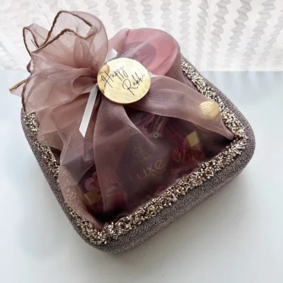rakhi gift